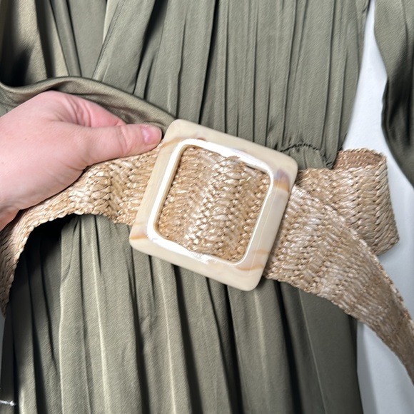 EUC Olive Green Zara Classy Belted Longsleeve Satin-Like Jumpsuit Size Medium - Picture 5 of 10